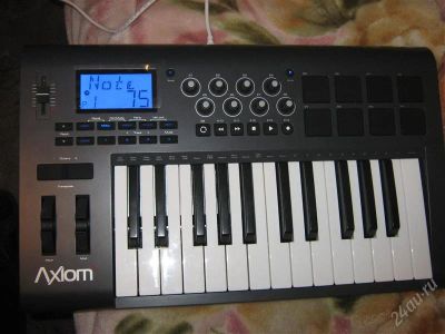 Лот: 1488117. Фото: 1. MIDI контроллер M-Audio Axiom... Клавишные