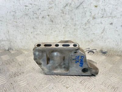 Лот: 25628878. Фото: 1. кронштейн двигателя Toyota Camry... Двигатель и элементы двигателя