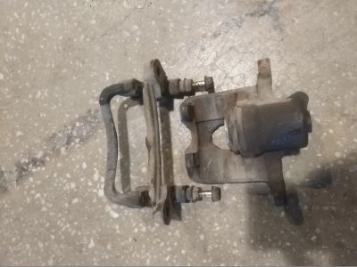 Лот: 25358948. Фото: 1. Суппорта тормозные задние Toyota... Тормозная система
