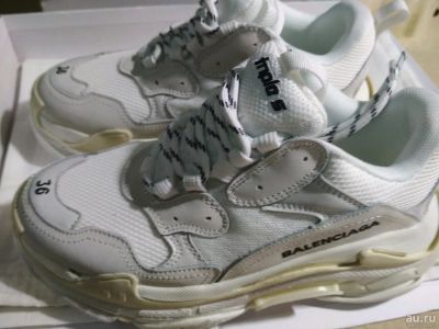 Лот: 13786603. Фото: 1. Кроссовки Balenciaga Triple S... Кеды, кроссовки, слипоны