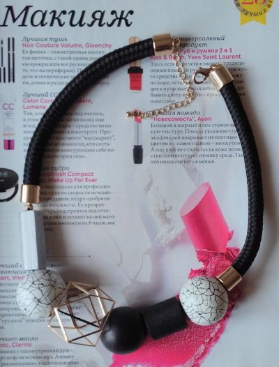 Лот: 11832065. Фото: 1. Колье с деревянными бусинами. Колье