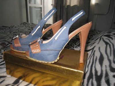 Лот: 2089463. Фото: 1. Туфли 37 р. Туфли