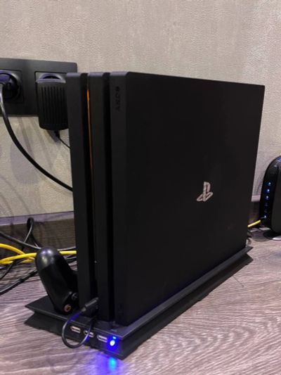 Лот: 17954916. Фото: 1. Playstation 4 PRO 1 TB, Игры... Игровые приставки, консоли