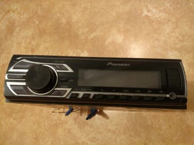 Лот: 17201756. Фото: 1. Автомагнитола Pioneer MVH-150UB. Автомагнитолы