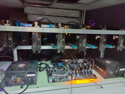 Лот: 18206402. Фото: 1. Майнинг ферма Asus rog strix 1070... Майнинг фермы, товары для майнинга