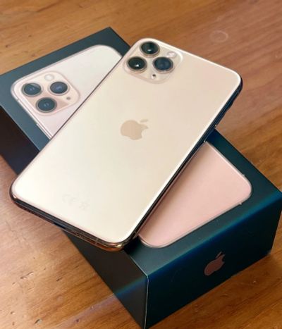 Лот: 18454764. Фото: 1. IPhone 11 Pro, 256 GB. Смартфоны