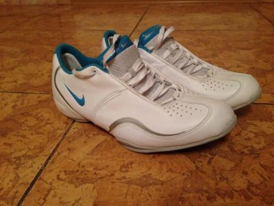 Лот: 4191338. Фото: 1. Новые кроссовки Nike. Кеды, кроссовки, слипоны