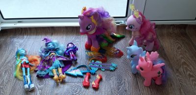 Лот: 17840814. Фото: 1. Игрушечные пони. Куклы и аксессуары