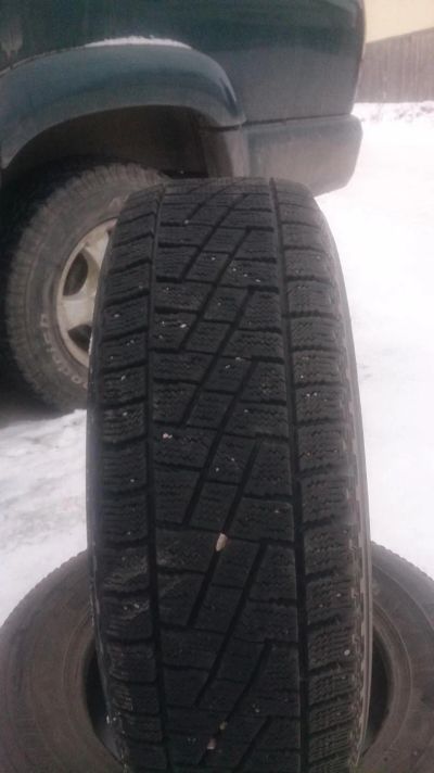 Лот: 6588360. Фото: 1. Blizzak mz-01 215*60R15 2шт. Шины