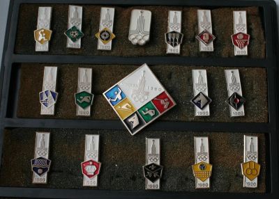 Лот: 3416274. Фото: 1. Значки "Олимпиада-80" (17 шт.). Юбилейные