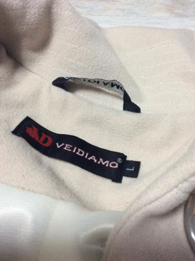 Лот: 10541746. Фото: 1. Пальто Veidiamo. Верхняя одежда