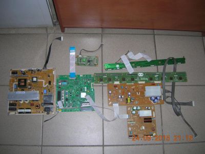 Лот: 6240875. Фото: 1. Потрошки от ЖК телевизора Samsung. Запчасти для остальной бытовой техники