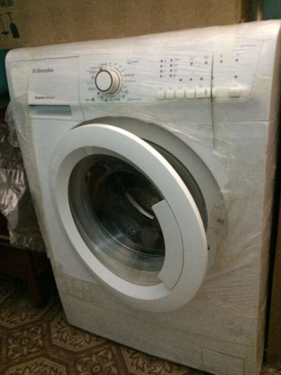 Лот: 9718836. Фото: 1. Стиральная машинка Electrolux. Стиральные машины
