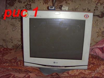 Лот: 155283. Фото: 1. Подставка для кошек VS монитор... ЭЛТ-мониторы