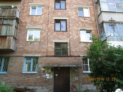 Лот: 14007299. Фото: 1. Продам 2 х комн квартиру за 1... Квартиры, студии