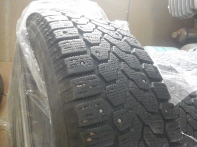 Лот: 4118218. Фото: 1. 4 колеса 185.65.15 читать описание... Шины