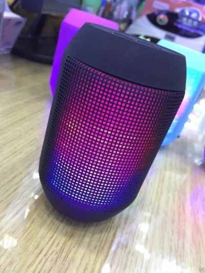 Лот: 4994692. Фото: 1. Портативная колонка с LED подсветкой... Другое (аудиотехника)