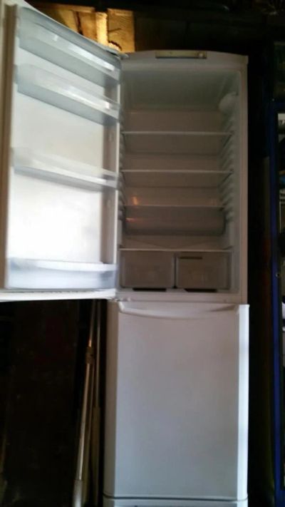 Лот: 8111068. Фото: 1. Холодильник indesit. Холодильники, морозильные камеры