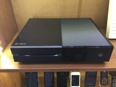 Лот: 9533785. Фото: 1. XBox One (model 1540), винт 500Гб... Консоли