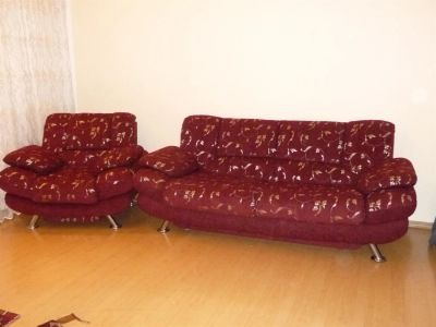Лот: 3220703. Фото: 1. Комплект: диван и 2 кресла для... Диваны