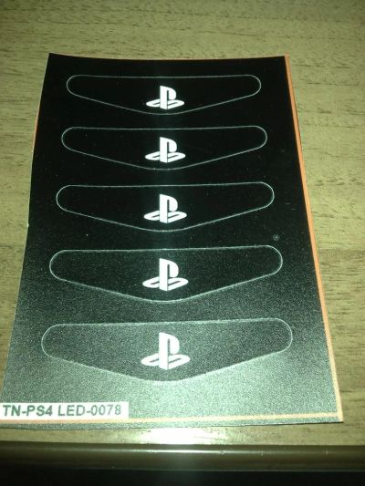 Лот: 4754165. Фото: 1. Виниловая наклейка на DualShock4... Аксессуары для игровых приставок, консолей, геймпады
