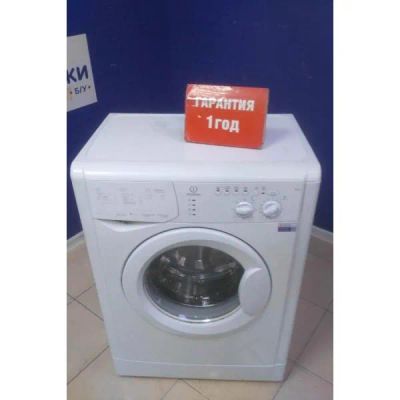 Лот: 25722565. Фото: 1. Стиральная машина Indesit WISL... Стиральные машины