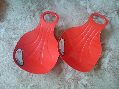 Лот: 3835907. Фото: 1. Новенькие ледянки даром 2 шт... Санки, снегокаты, ледянки, аксессуары