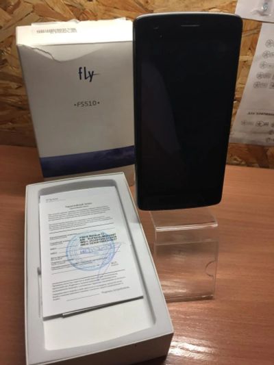 Лот: 11121341. Фото: 1. Смартфон Fly Nimbus 12 FS510... Смартфоны