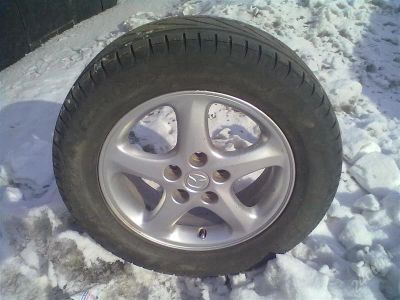Лот: 1633884. Фото: 1. Оригинальное литье R16 на MAZDA... Шины на дисках