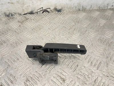 Лот: 25581529. Фото: 1. ручка открывания капота Opel Astra... Другое (автозапчасти)