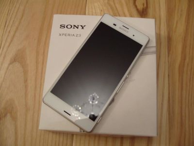 Лот: 7377709. Фото: 1. Sony Xperia Z3 Silver/White (D6603... Смартфоны
