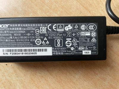 Лот: 24932375. Фото: 1. Блок питания для ноутбука Acer... Зарядные устройства, блоки питания, адаптеры сетевые для смартфонов
