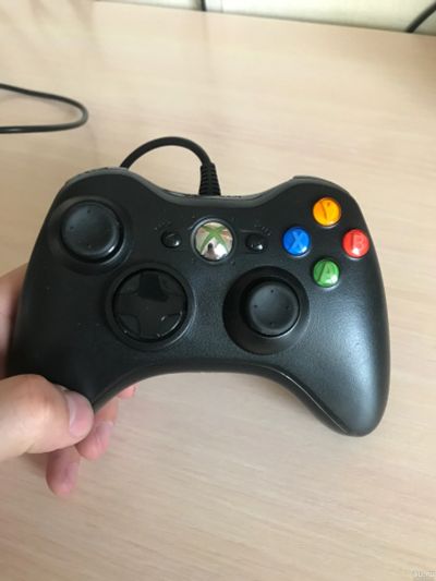 Лот: 18242629. Фото: 1. Джойстик Xbox 360 проводной. Рули, джойстики
