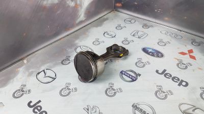Лот: 23589412. Фото: 1. Шатун Mercedes-Benz CL500 M113E50... Двигатель и элементы двигателя