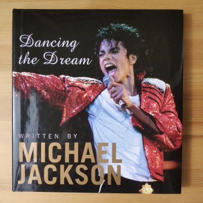 Лот: 16477711. Фото: 1. Майкл Джексон. Dancing the dream. Художественная
