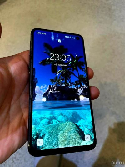 Лот: 17765611. Фото: 1. Samsung galaxy s10e 128. Смартфоны