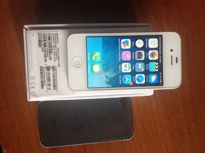Лот: 4060292. Фото: 1. Iphon 4 8 gb обмен. Смартфоны