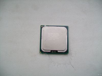 Лот: 14331067. Фото: 1. Процессор Intel Pentium E4700... Процессоры