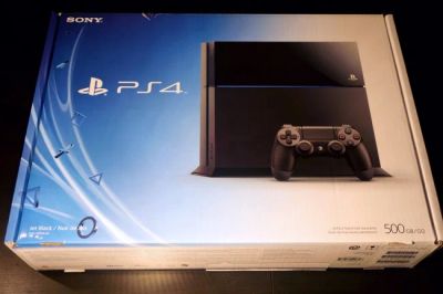 Лот: 8148528. Фото: 1. playstation 4 ps4 500 GB идеальное... Игровые приставки, консоли