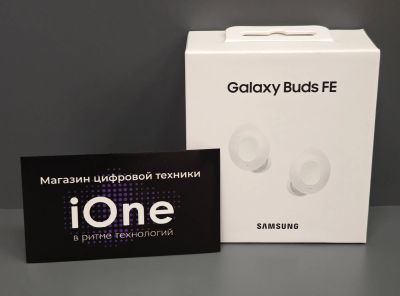 Лот: 23274252. Фото: 1. Samsung Galaxy Buds FE Белый... Наушники, гарнитуры
