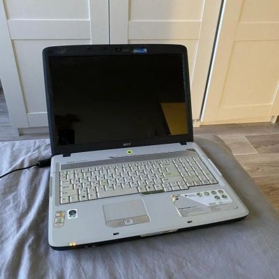 Лот: 16650768. Фото: 1. Большой неисправный ноутбук Acer... Ноутбуки