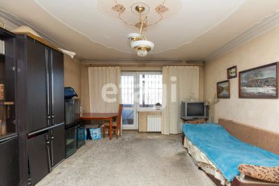 Лот: 21058952. Фото: 1. Продам 4-комн. кв. 76.4 кв.м... Квартиры, студии