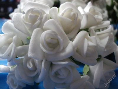 Лот: 2927318. Фото: 1. Маленькие белые латексные розы... Другое (свадебная мода)