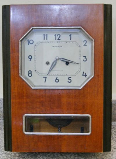 Лот: 4327866. Фото: 1. Часы " Янтарь " ( 1928 ). Предметы интерьера и быта