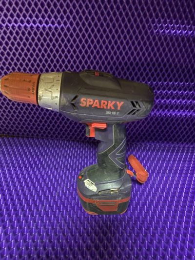 Лот: 20294106. Фото: 1. Шуруповёрт Sparky. Электроинструмент