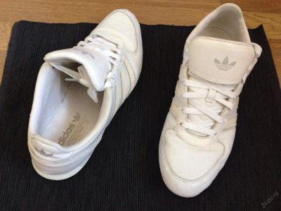 Лот: 5694967. Фото: 1. Кросовки Adidas original белые... Кеды, кроссовки, слипоны