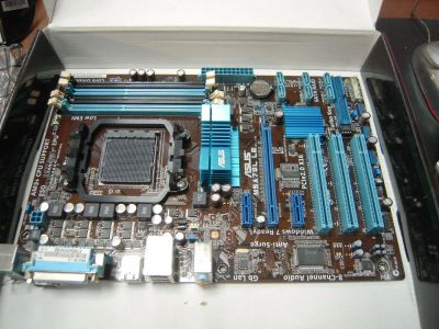 Лот: 8302565. Фото: 1. Материнская плата AM3+, AM3. ASUS... Материнские платы