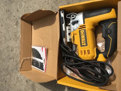 Лот: 13955623. Фото: 1. Электролобзик Dewalt 500w. Электроинструмент