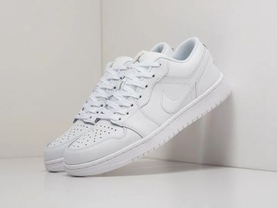 Лот: 17443981. Фото: 1. Кроссовки Nike Air Jordan 1 Low. Кеды, кроссовки, слипоны