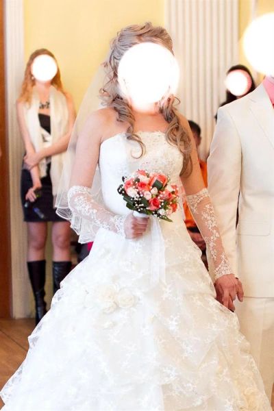 Лот: 3110718. Фото: 1. кружевное свадебное платье с корсетом... Свадебные платья